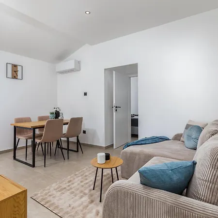 Apartmani Magdalena Pula Exterior photo