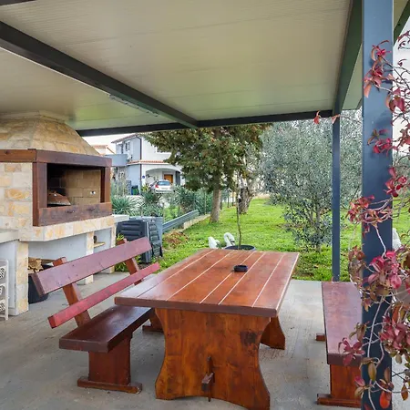 Apartmani Magdalena Pula Exterior photo