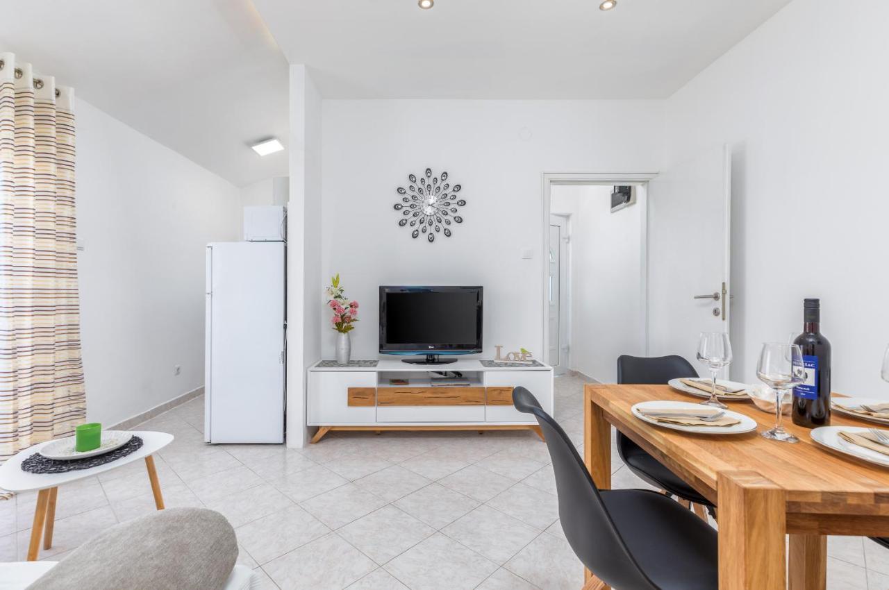 Magdalena Apartment Pula