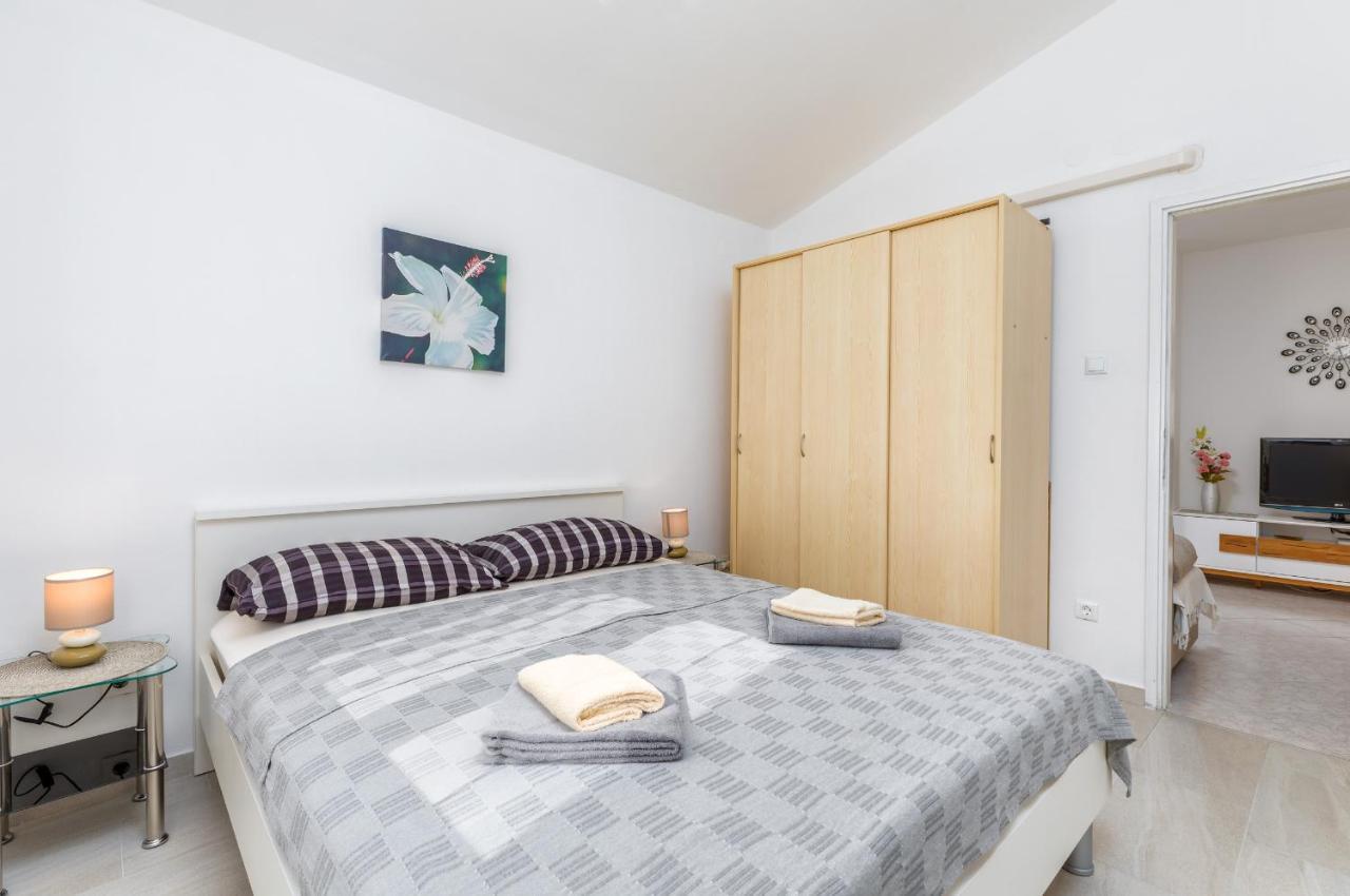 Magdalena Apartment Pula